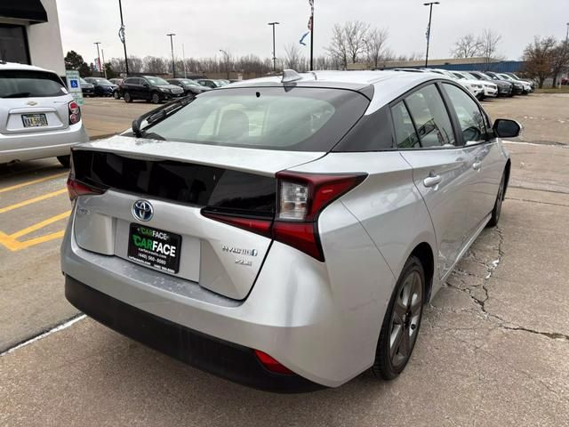 2021 Toyota Prius XLE