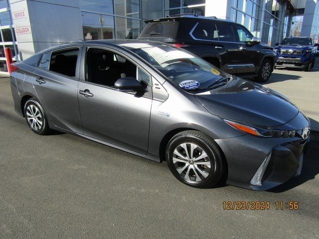 2021 Toyota Prius Prime LE