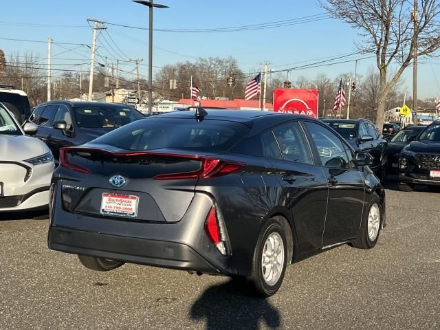 2021 Toyota Prius Prime LE