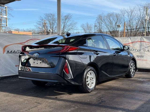 2021 Toyota Prius Prime LE