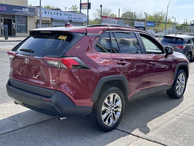 2021 Toyota RAV4 XLE Premium