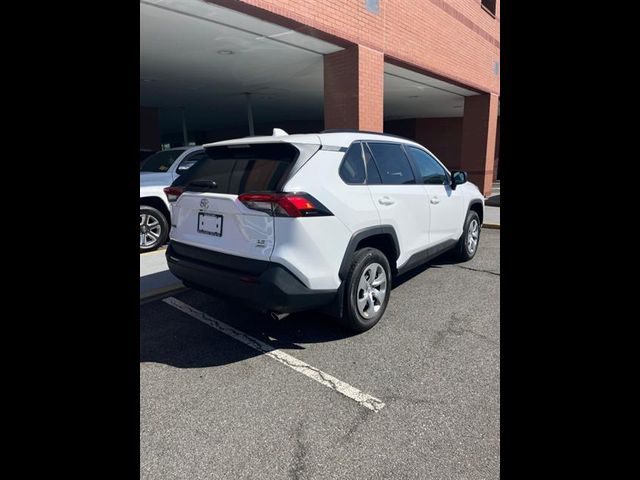 2021 Toyota RAV4 LE