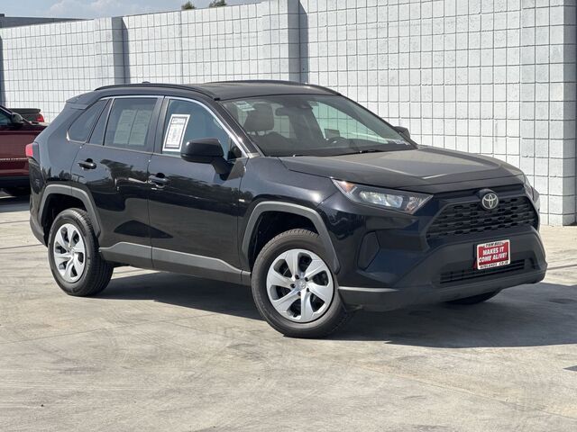 2021 Toyota RAV4 LE