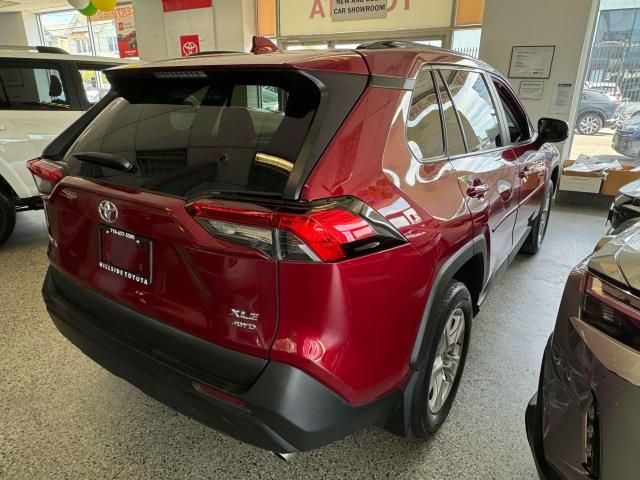 2021 Toyota RAV4 XLE
