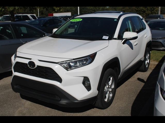 2021 Toyota RAV4 XLE