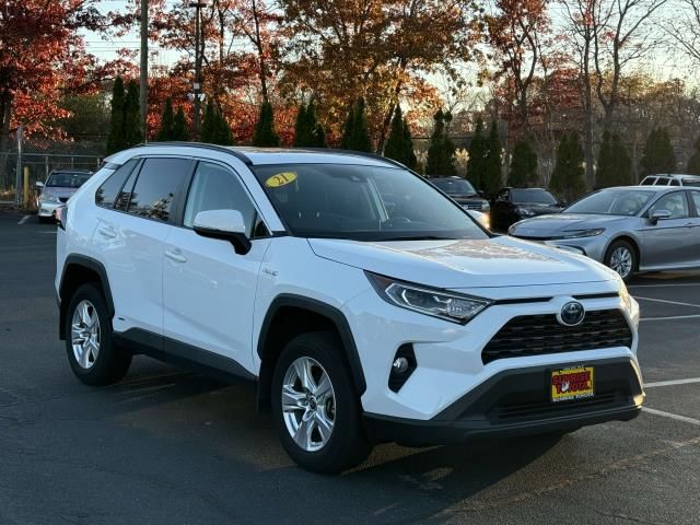 2021 Toyota RAV4 Hybrid XLE