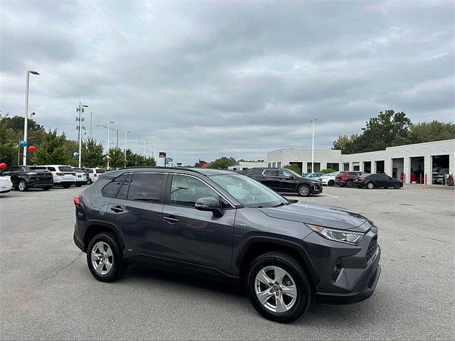 2021 Toyota RAV4 Hybrid XLE