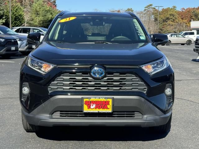 2021 Toyota RAV4 Hybrid XLE