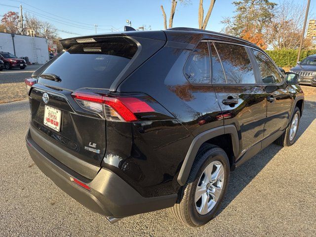 2021 Toyota RAV4 Hybrid LE