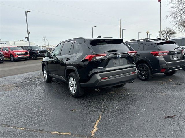 2021 Toyota RAV4 Hybrid LE