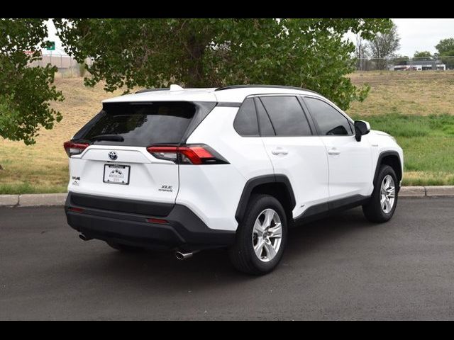 2021 Toyota RAV4 Hybrid XLE