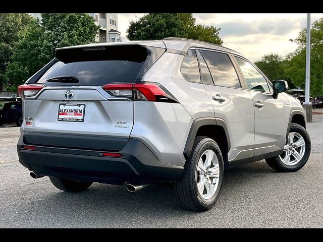 2021 Toyota RAV4 Hybrid XLE