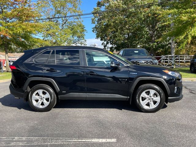 2021 Toyota RAV4 Hybrid XLE