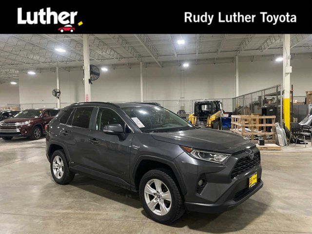 2021 Toyota RAV4 Hybrid XLE