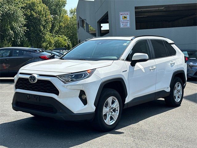 2021 Toyota RAV4 Hybrid XLE