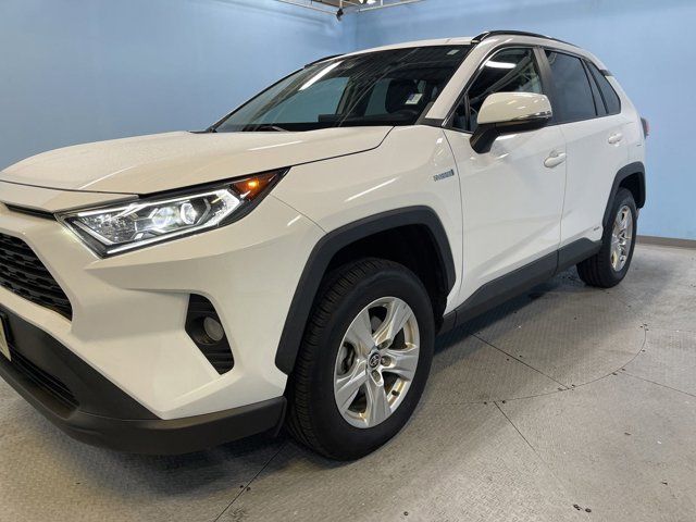 2021 Toyota RAV4 Hybrid XLE