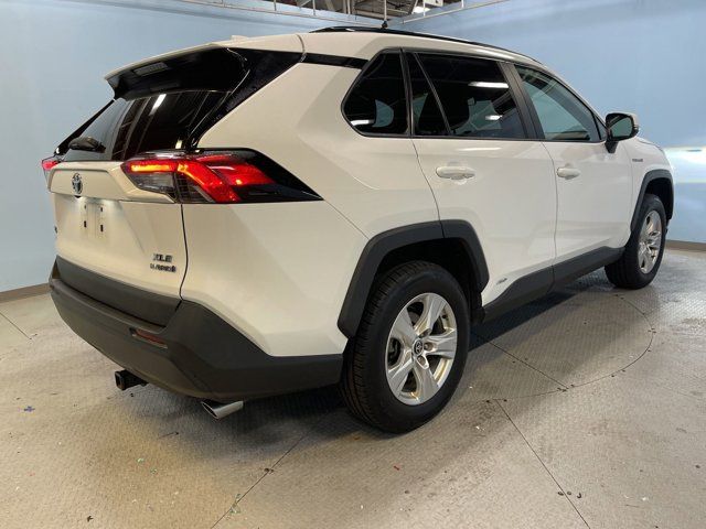 2021 Toyota RAV4 Hybrid XLE