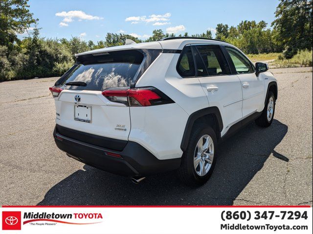 2021 Toyota RAV4 Hybrid XLE