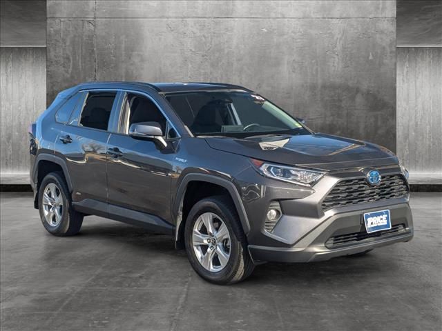 2021 Toyota RAV4 Hybrid XLE