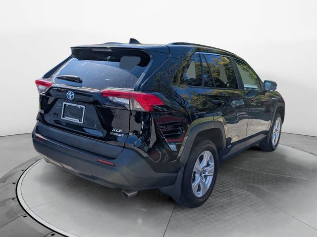 2021 Toyota RAV4 Hybrid XLE