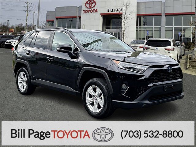 2021 Toyota RAV4 Hybrid XLE