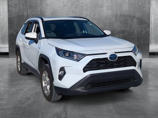 2021 Toyota RAV4 Hybrid XLE