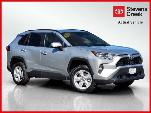 2021 Toyota RAV4 Hybrid XLE