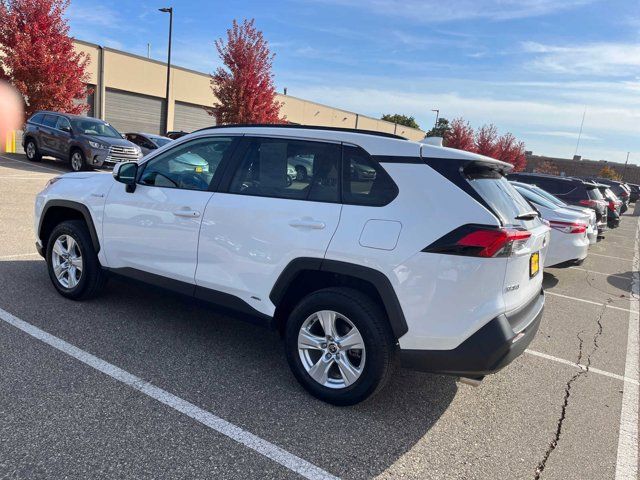 2021 Toyota RAV4 Hybrid XLE