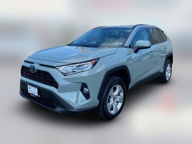 2021 Toyota RAV4 Hybrid XLE