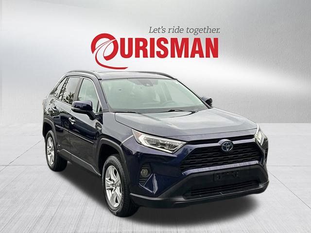 2021 Toyota RAV4 Hybrid XLE