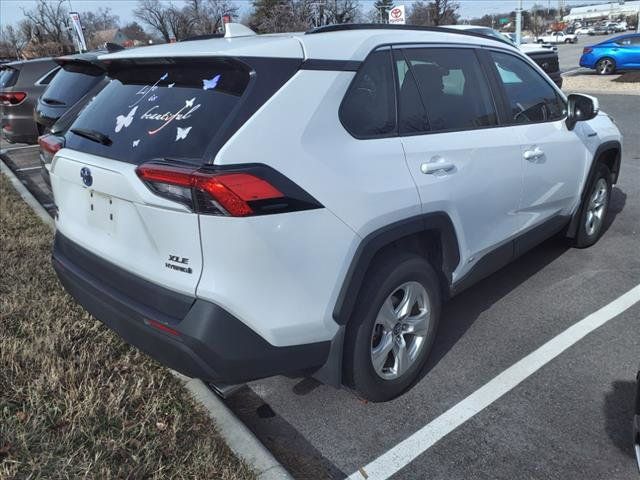 2021 Toyota RAV4 Hybrid XLE