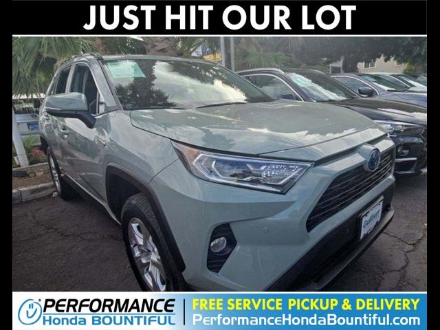 2021 Toyota RAV4 Hybrid XLE