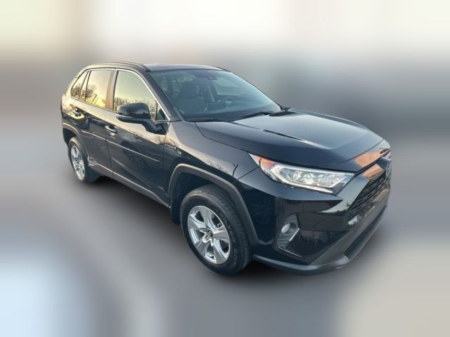 2021 Toyota RAV4 Hybrid XLE