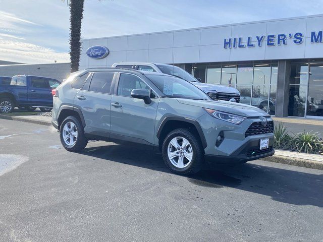 2021 Toyota RAV4 Hybrid XLE