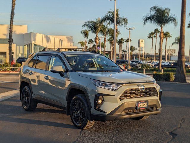 2021 Toyota RAV4 Hybrid XLE