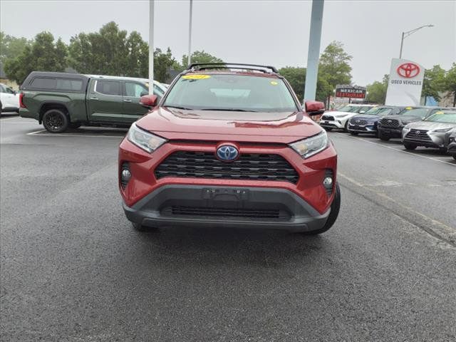 2021 Toyota RAV4 Hybrid XLE