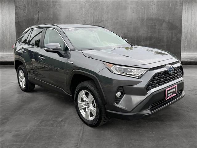 2021 Toyota RAV4 Hybrid XLE