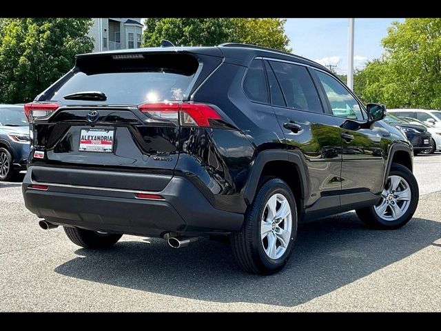 2021 Toyota RAV4 Hybrid XLE