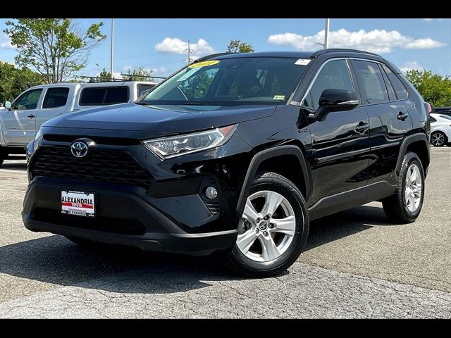 2021 Toyota RAV4 Hybrid XLE