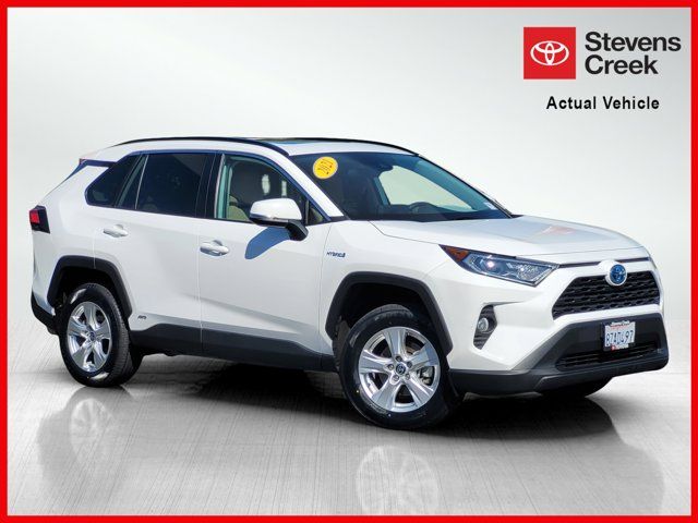 2021 Toyota RAV4 Hybrid XLE