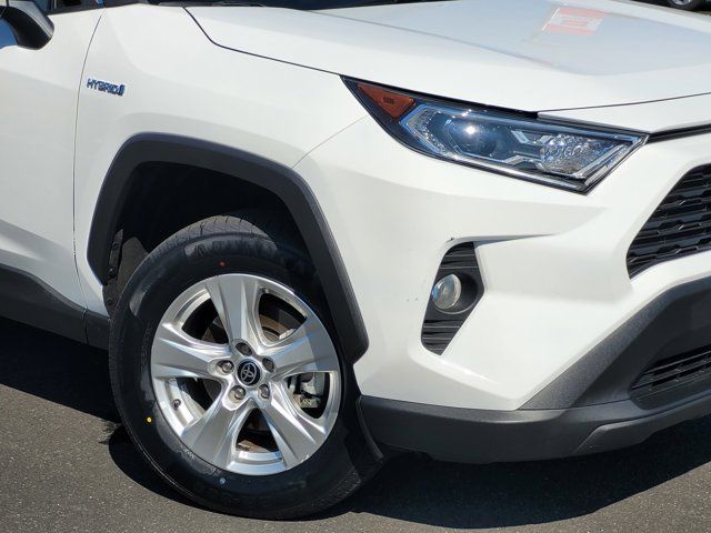 2021 Toyota RAV4 Hybrid XLE