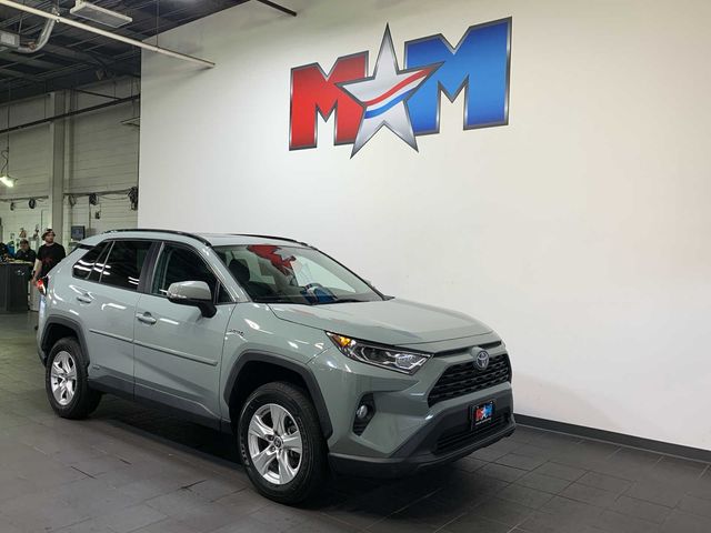 2021 Toyota RAV4 Hybrid XLE