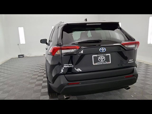 2021 Toyota RAV4 Hybrid XLE