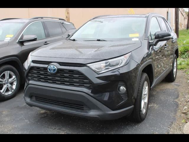 2021 Toyota RAV4 Hybrid XLE