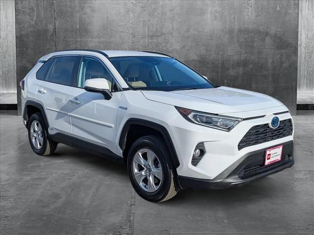 2021 Toyota RAV4 Hybrid XLE