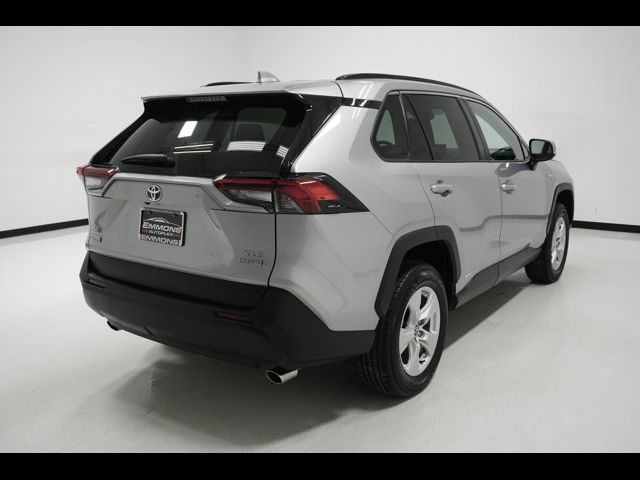 2021 Toyota RAV4 Hybrid XLE