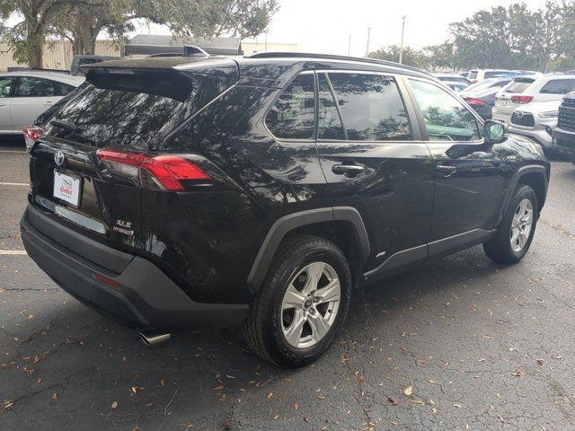 2021 Toyota RAV4 Hybrid XLE