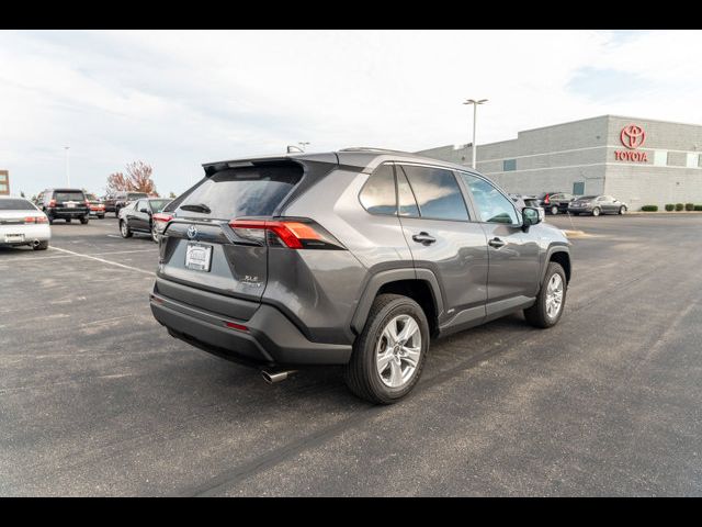 2021 Toyota RAV4 Hybrid XLE