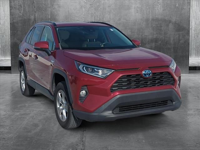 2021 Toyota RAV4 Hybrid XLE