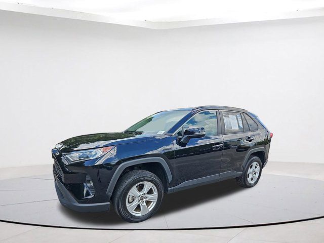 2021 Toyota RAV4 Hybrid XLE